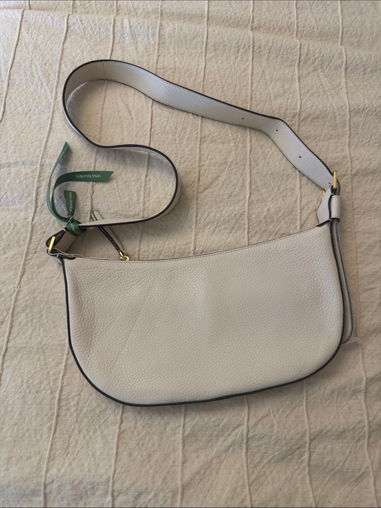 Vera Bradley Handbags - Vera Bradley Cream Pebbled Shoulder Bag with Gold Hardware